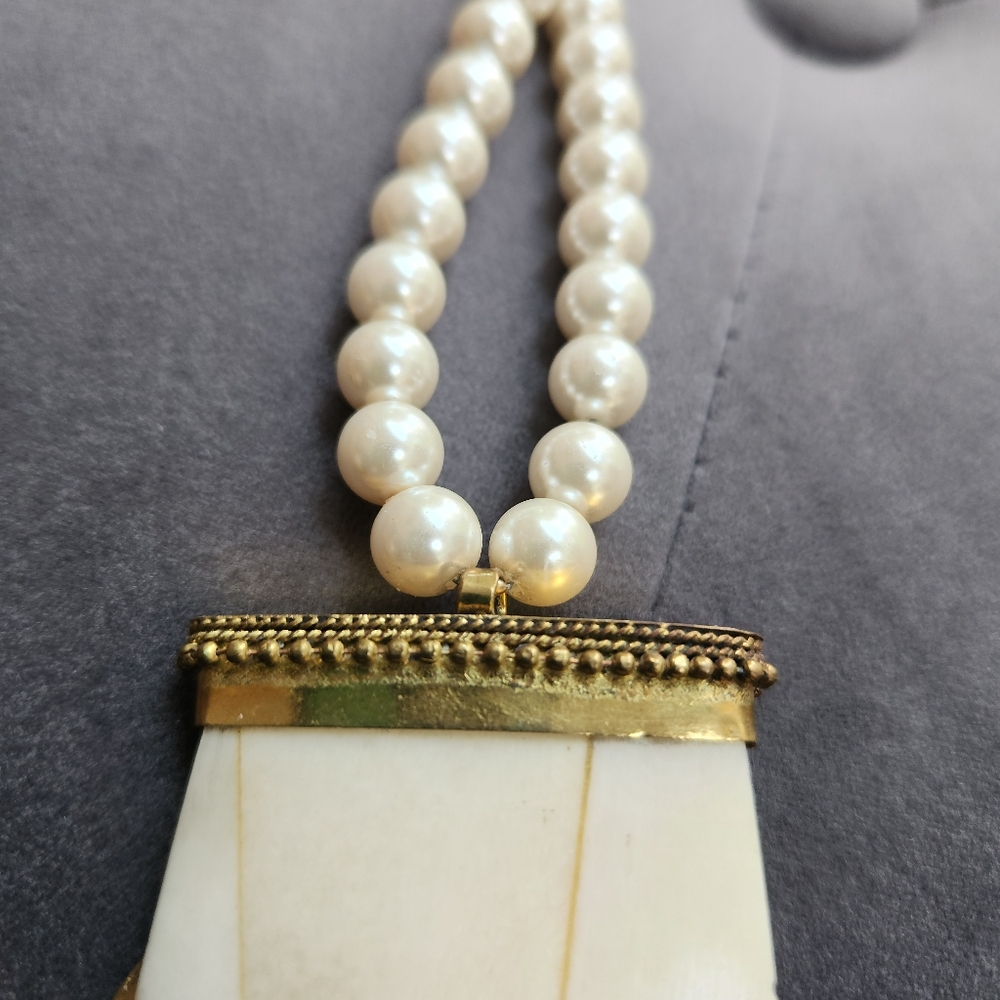 White Horn Pendant with golden Accents Necklace - Picture 2 of 16